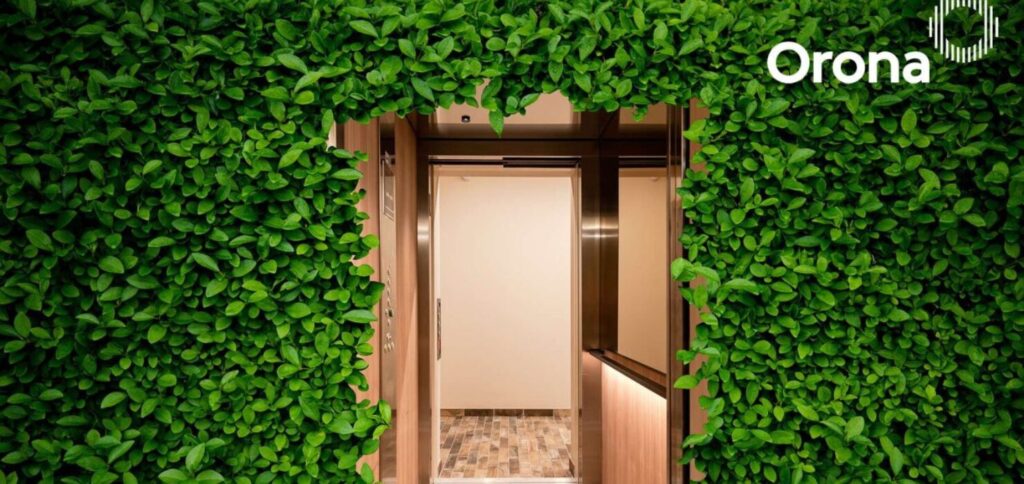 Energy-efficient regenerative elevator drive